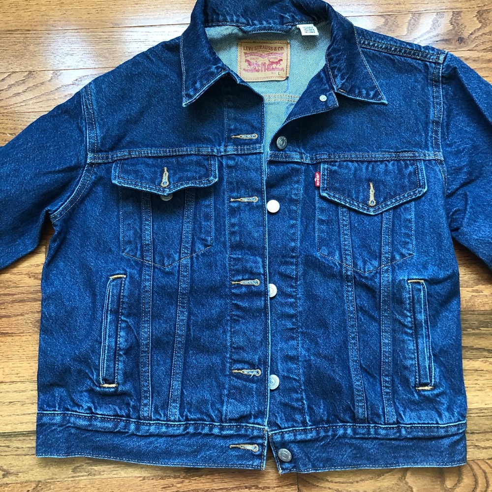 Levi Dark washed Denim Jean jacket